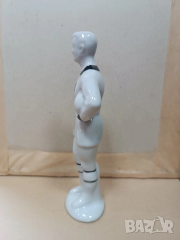 рядка порцеланова фигура футболист, снимка 5 - Антикварни и старинни предмети - 53995479
