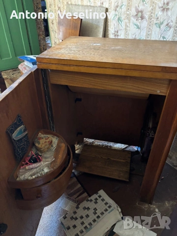 Руска крачна шевна машина, снимка 2 - Шевни машини - 54302593