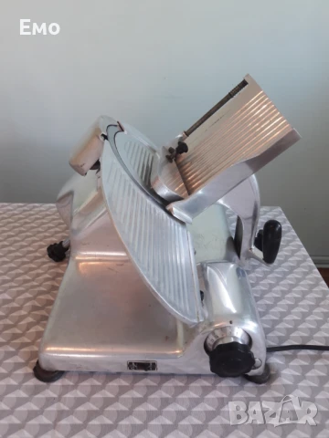 Резачка за Колбаси, снимка 4 - Обзавеждане на кухня - 50955945