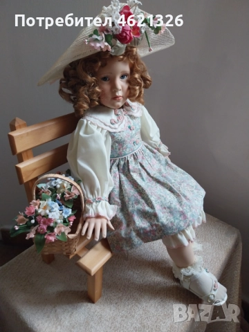 Порцеланова кукла Каролайн от Памела Филипс колекция „Сладкиши на лятото в Джорджтаун“ сертификат, снимка 6 - Декорация за дома - 52079363