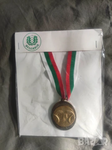 Продавам ловен медал , отличие , снимка 17 - Други ценни предмети - 47119678