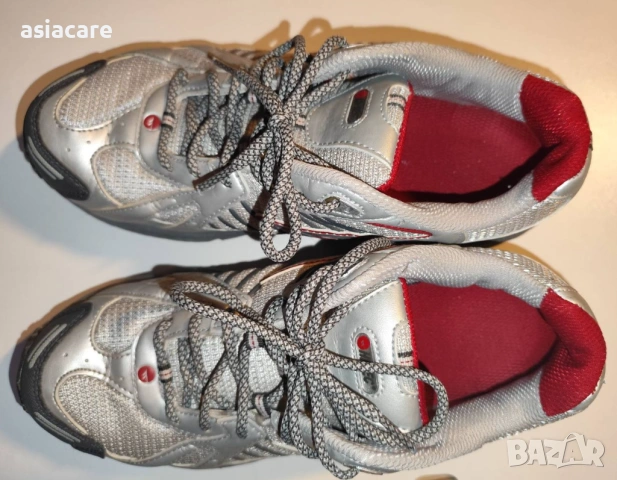 Като нови: Трекинг Hi-Tec TR 306 с VIBRAM подметка, номер 42, снимка 2 - Маратонки - 53734154