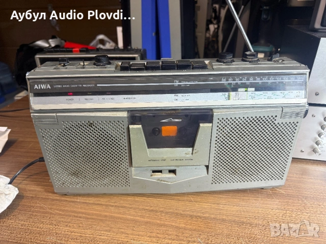 AİWA TPR-901E Stereo Radio Casette , снимка 3 - Радиокасетофони, транзистори - 53720559