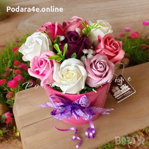 Ароматен букет в розова керамична саксийка с 9 рози от сапун. Идеален подарък за всеки повод , снимка 3 - Декорация за дома - 46245483