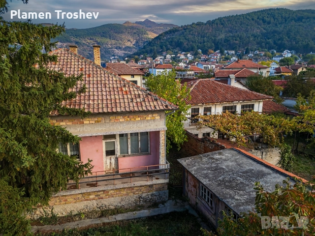 Продава къща с двор в с.Енина, Казанлък