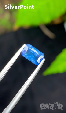 Сапфир cornflower blue с швейцарски сертификат 