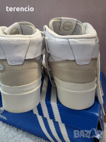 Бели кецки Adidas, снимка 6 - Маратонки - 53962006