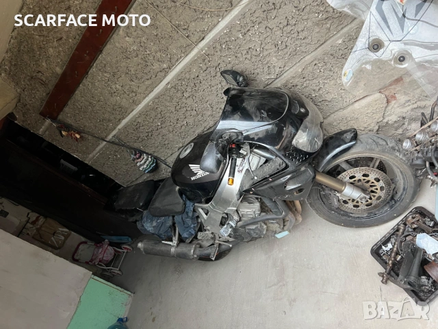 Мотор HONDA CBR 919 на части, снимка 3 - Части - 53617633