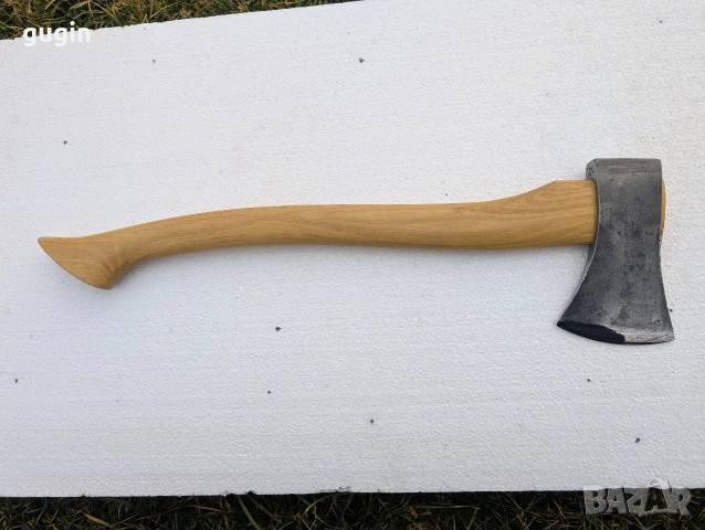 Брадва,топор