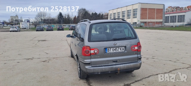 VW Sharan 1.9 TDI (116 к.с.) – Автоматик, 7 местен, Фейслифт (2004 г.), снимка 7 - Автомобили и джипове - 53599856