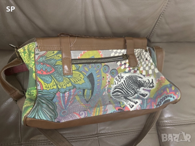 Чанта Desigual, снимка 2 - Чанти - 52920437