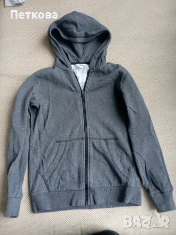 Почти нови ватирани суичъри с качулки , снимка 11 - Детски анцузи и суичери - 50154475