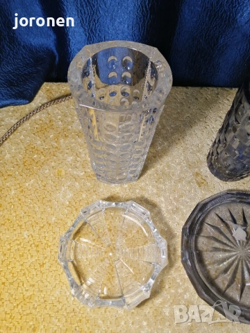 Стъклена Ваза-Стъклен пепелник-старо производство, снимка 2 - Декорация за дома - 53575182