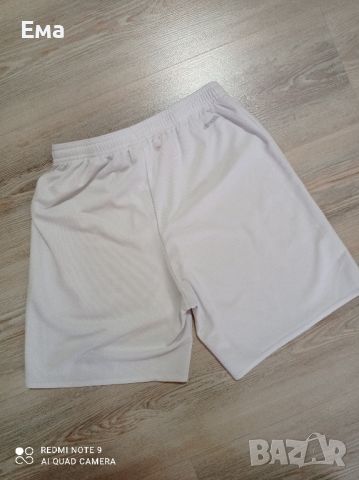 Къси панталони Adidas, 164 размер , снимка 2 - Детски къси панталони - 46410704