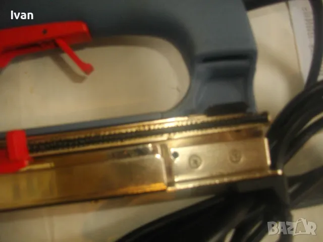 НОВ ИТАЛИАНСКИ ОРИГИНАЛЕН ПРОФЕСИОНАЛЕН ЕЛЕКТРИЧЕСКИ ТАКЕР КОМБИНИРАН СКОБИ ПИРОНИ 8-20мм ESCO, снимка 11 - Други инструменти - 49292841