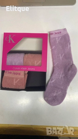 4 чифта чорапи в кутия UGG moncler Calvin Klein , снимка 3 - Дамски чорапи - 52907966