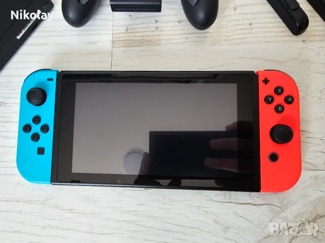 Nintendo Switch V2 - пълен комплект, снимка 2 - Nintendo конзоли - 49268534