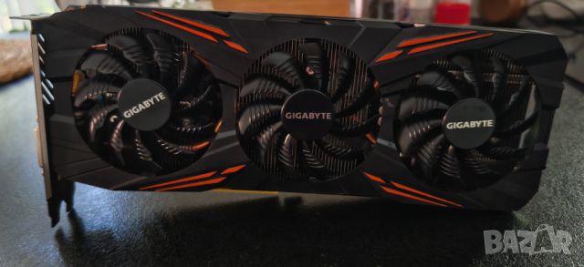 Продавам Перфектна Видео Карта Gigabyte GTX 1070TI 8Gb GDDR5X Като Нова, снимка 3 - Видеокарти - 45053197