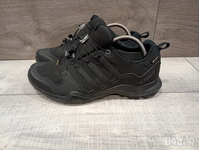 Adidas Terrex Swift R2 Gore Tex туристически обувки номер 42 и 2/3, снимка 1 - Спортни обувки - 48000827