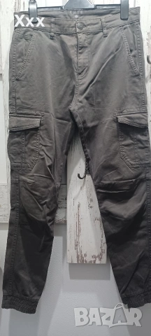 Карго панталон, снимка 2 - Панталони - 53902763