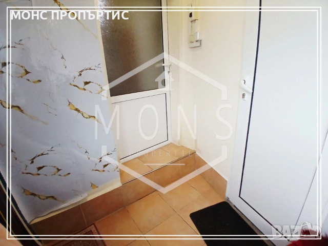 Двуетажна къща със собствен двор в гр. Велико Търново, кв. Асенов., снимка 5 - Къщи - 52661059