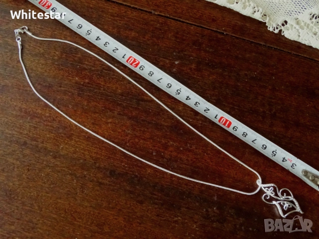 Посребрен дамски ланец с художествен мотив, снимка 3 - Колиета, медальони, синджири - 53643565