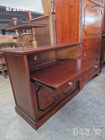 Масивен Тв Шкаф с въртящ се Плот-внос от Германия!, снимка 4 - Шкафове - 51766920