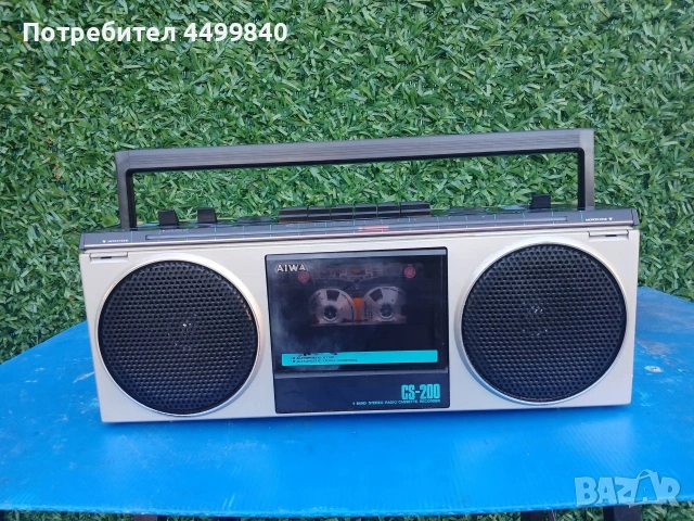 ПРОДАВАМ КАСЕТОФОН ( AIWA CS-200)