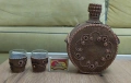 Сервиз бутилка и чашки обвити с кожа за ценители , снимка 8