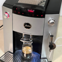 Кафемашина кафе автомат jura impressa F70 с гаранция, снимка 6 - Кафемашини - 44966381