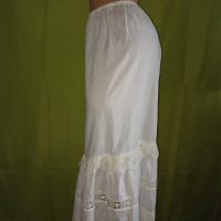 Дълга памучна бяла фуста с волан и памучна дантела М,Л, снимка 3 - Поли - 45750245