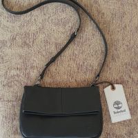 Дамска черна чанта, нова, кожа, Timberland, снимка 1 - Чанти - 45448434