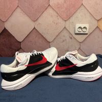 Nike Air Zoom Vomero 15 , снимка 1 - Спортни обувки - 45338148