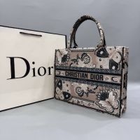 Дамска чанта Christian Dior, снимка 12 - Чанти - 45248528