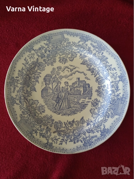 Колекционерска порцеланова чиния Серия „Аристократи“. Будянска фаянсова фабрика СССР., снимка 1