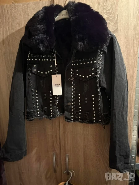 Деним яке с топъл хастар и пух на яката , снимка 1