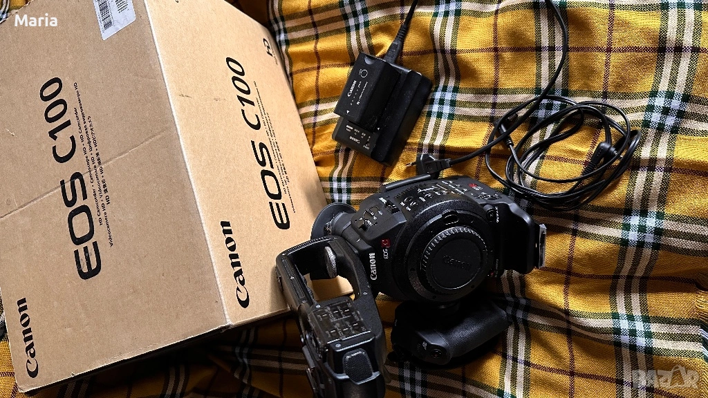 Видеокамера Canon EOS C100, снимка 1