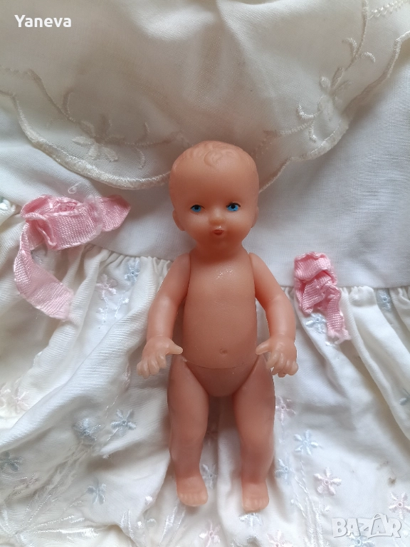 Стара кукла от СОЦА., снимка 1