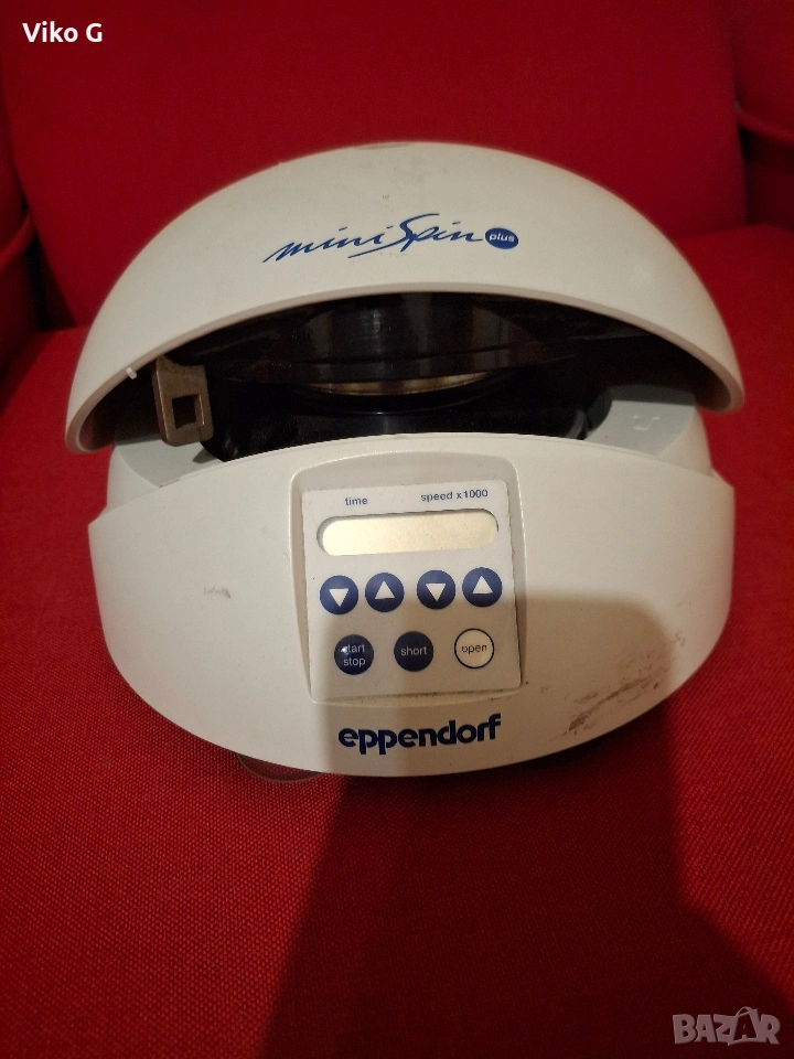 Eppendorf 5452 мини центрофуга w/ F45-12-11 Rotor, снимка 1