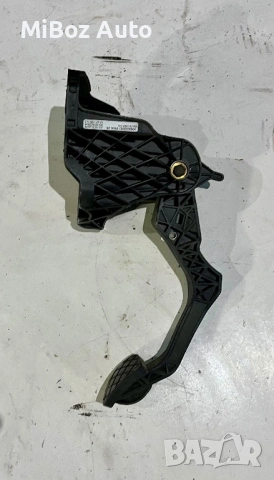 Педал съединител Фолксваген Голф 6 VW Golf