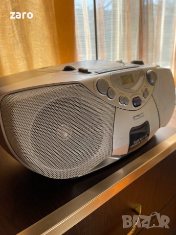 Радиокасетофон с CD Philips, снимка 2 - Радиокасетофони, транзистори - 53810950