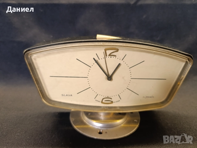 Будилник Слава , снимка 2 - Антикварни и старинни предмети - 52777241