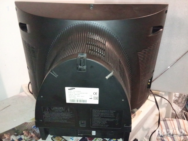 Телевизор Samsung , снимка 12 - Телевизори - 54024345