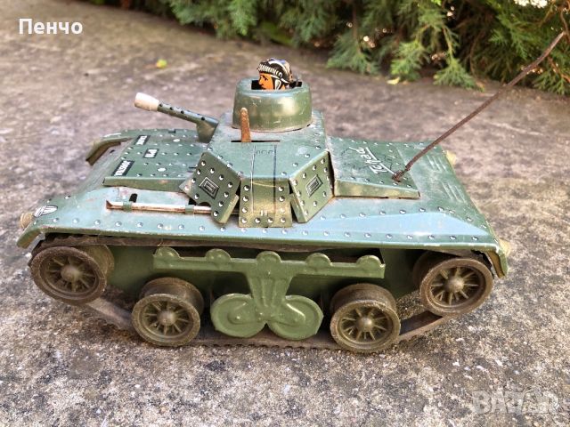 стара механична, ламаринена играчка ТАНК - MADE IN FRANCE, снимка 8 - Антикварни и старинни предмети - 45464125