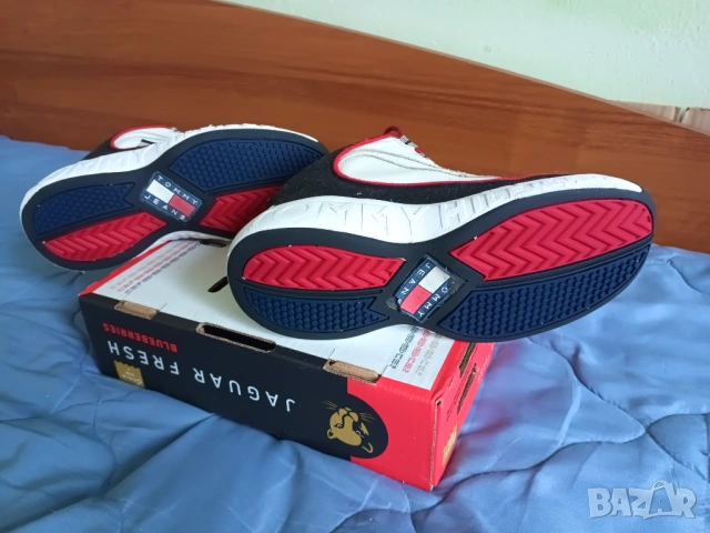 Женски маратонки Tommy Hilfiger / Tommy Jeans- 41 номер, снимка 4 - Маратонки - 53460157