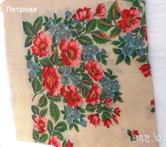 Голям красив руски ленен шал или кърпа за глава - подходящ подарък за НГ, снимка 2 - Шалове - 52490084