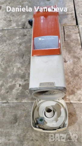 Много стари прахосмукачки, снимка 3 - Антикварни и старинни предмети - 50917035