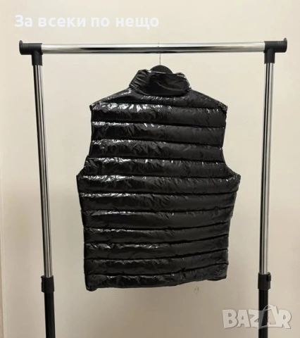 Moncler Мъжки Черен Лачен Елек🔝Мъжка Лачена Грейка В Черен Цвят Монклер Код SА Brand-22, снимка 2 - Якета - 53882024