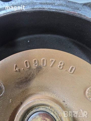 Водна помпа термостат за BMW E90 2.0D , снимка 3 - Части - 53946906