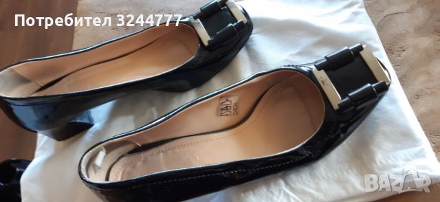 Черни кожени италиански обувки на нисък ток, снимка 1 - Дамски обувки на ток - 45685785